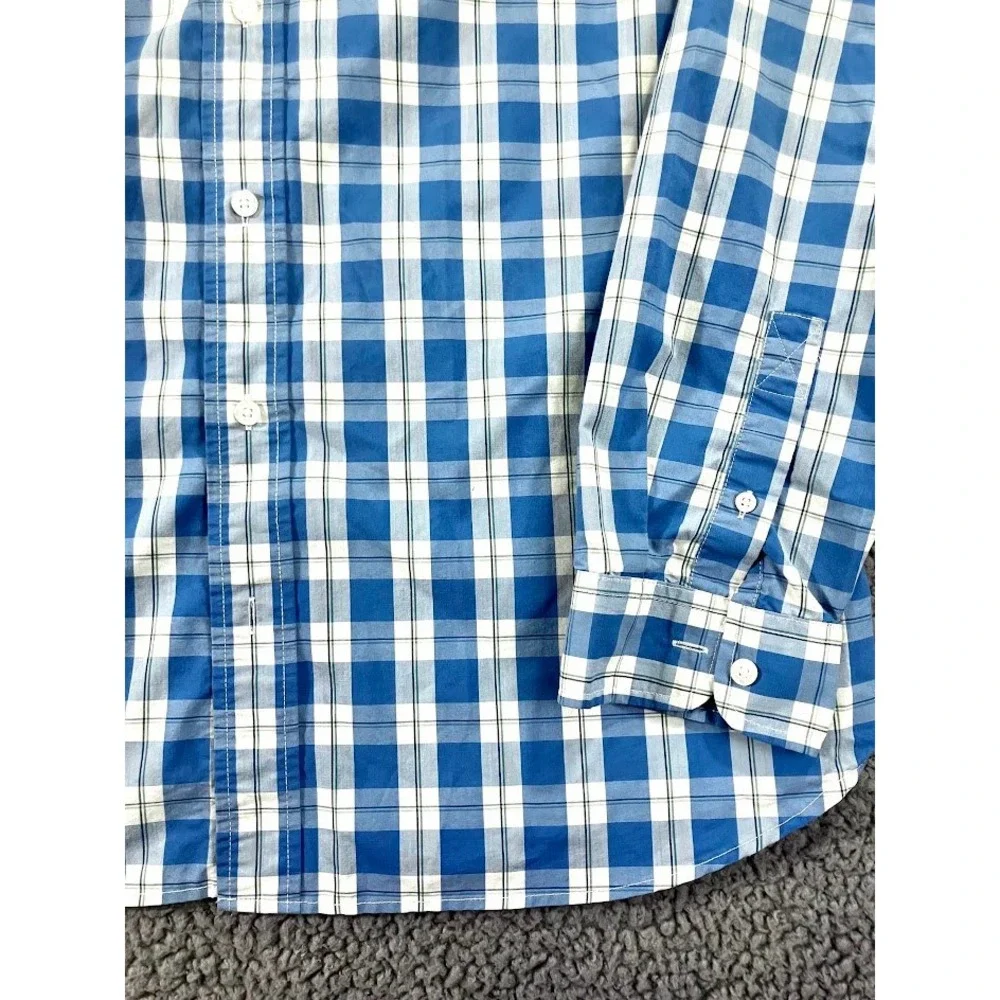 LL Bean Mens Blue White Plaid CoolMax Slightly Fitted Button Down Shirt L-Reg